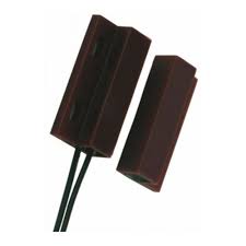 CONTACTO MAGNÉTICO ADHESIVO SOBRE PUESTO CAFÉ